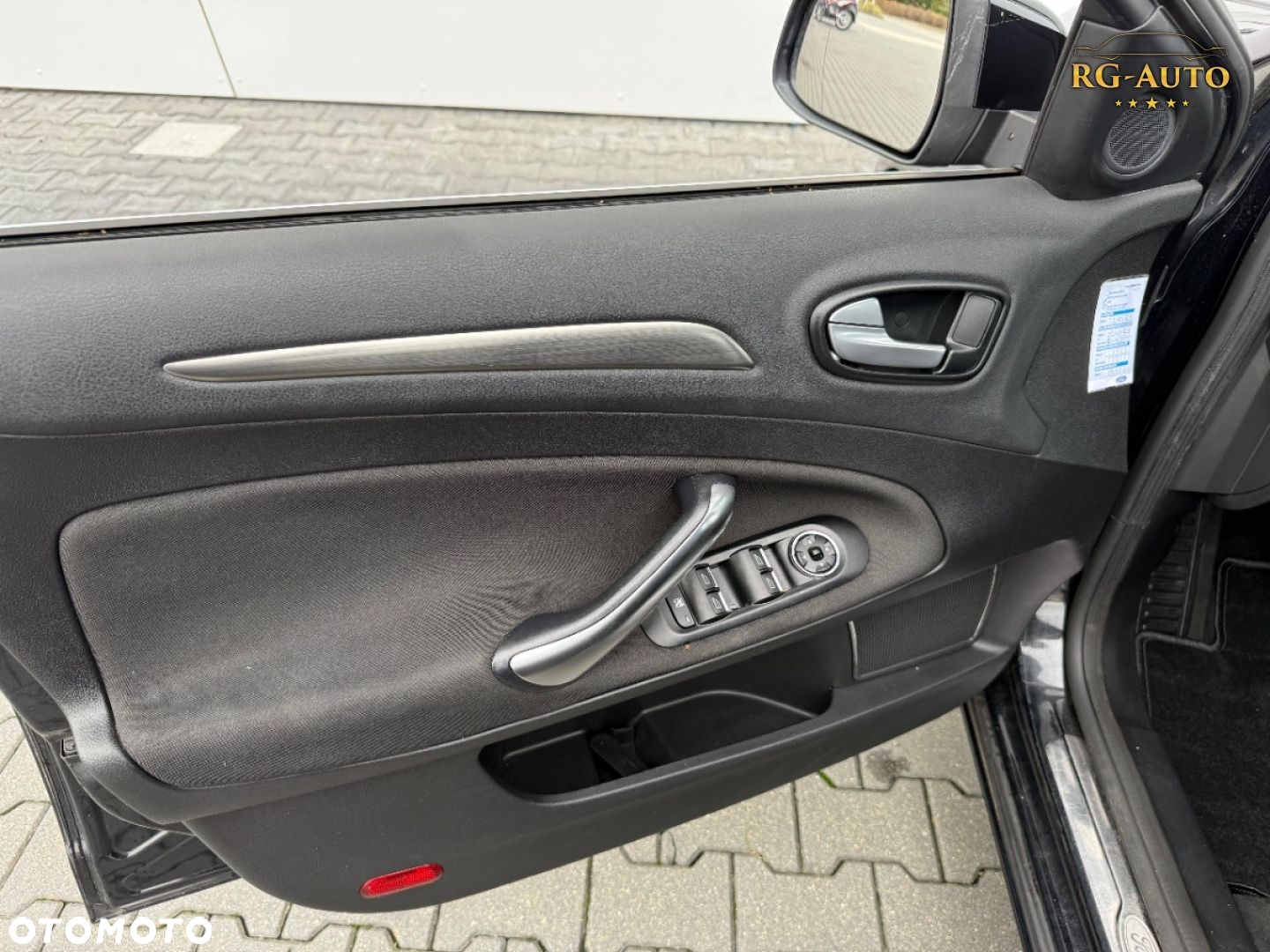 Ford Mondeo - 33