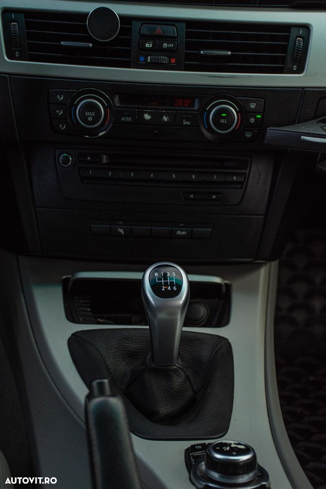 BMW Seria 3 318d - 9