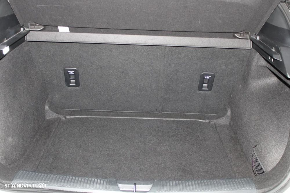 MG MG4 64 kWh Comfort - 9