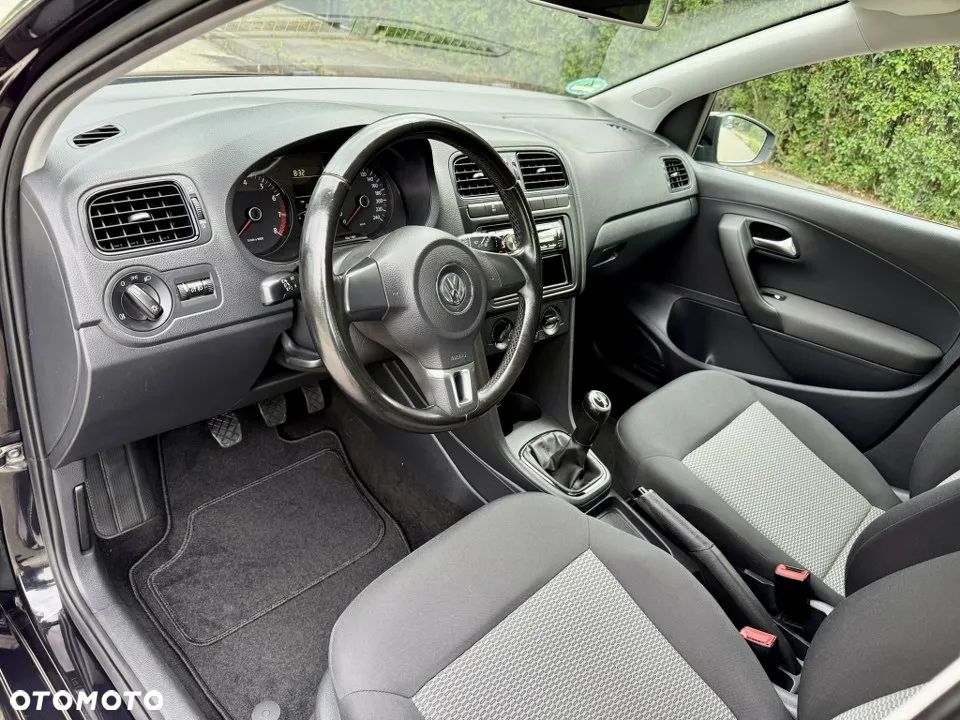Volkswagen Polo 1.4 16V Comfortline - 16