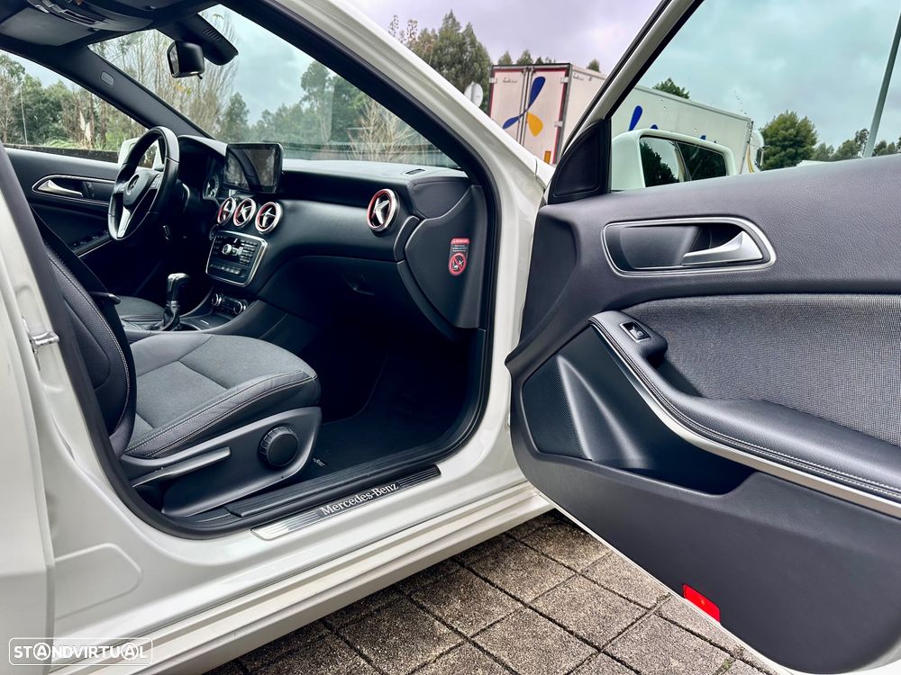 Mercedes-Benz A 180 CDI (BlueEFFICIENCY) Urban - 32