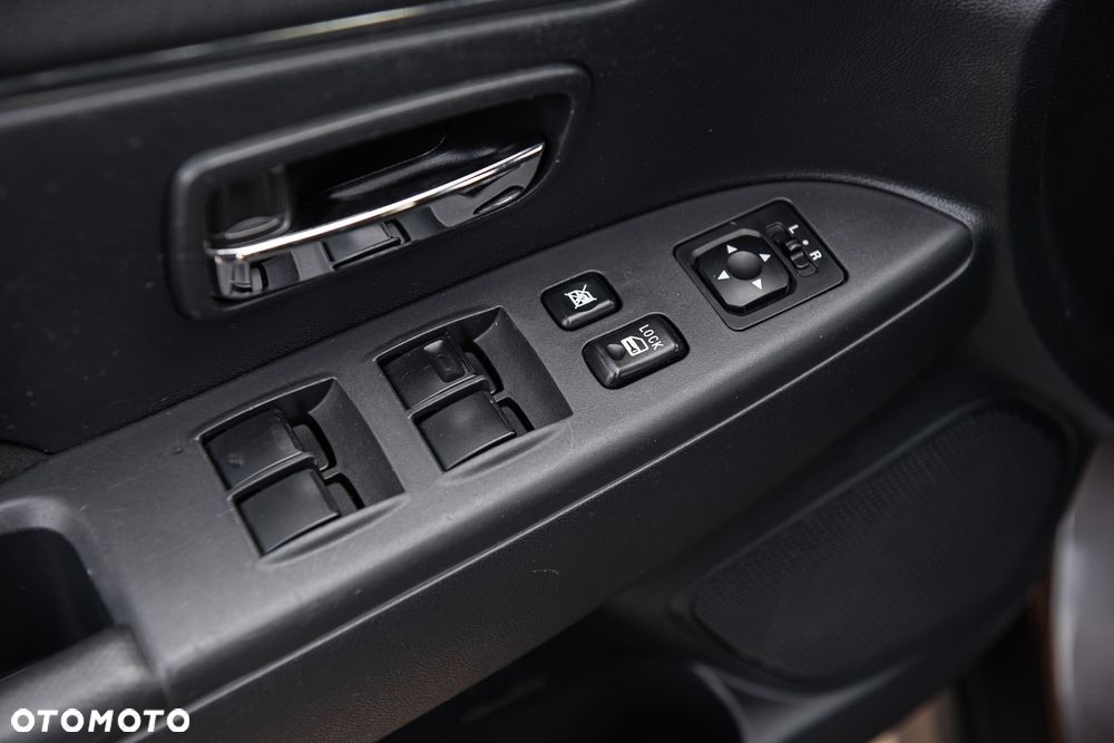Mitsubishi ASX - 17