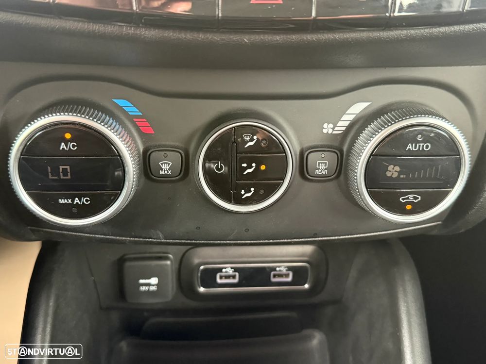 Fiat Tipo Station Wagon 1.3 M-Jet Lounge - 35