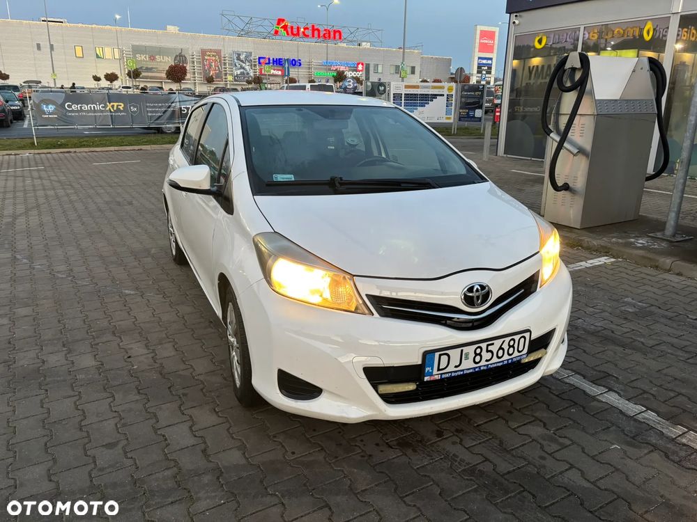 Toyota Yaris - 1