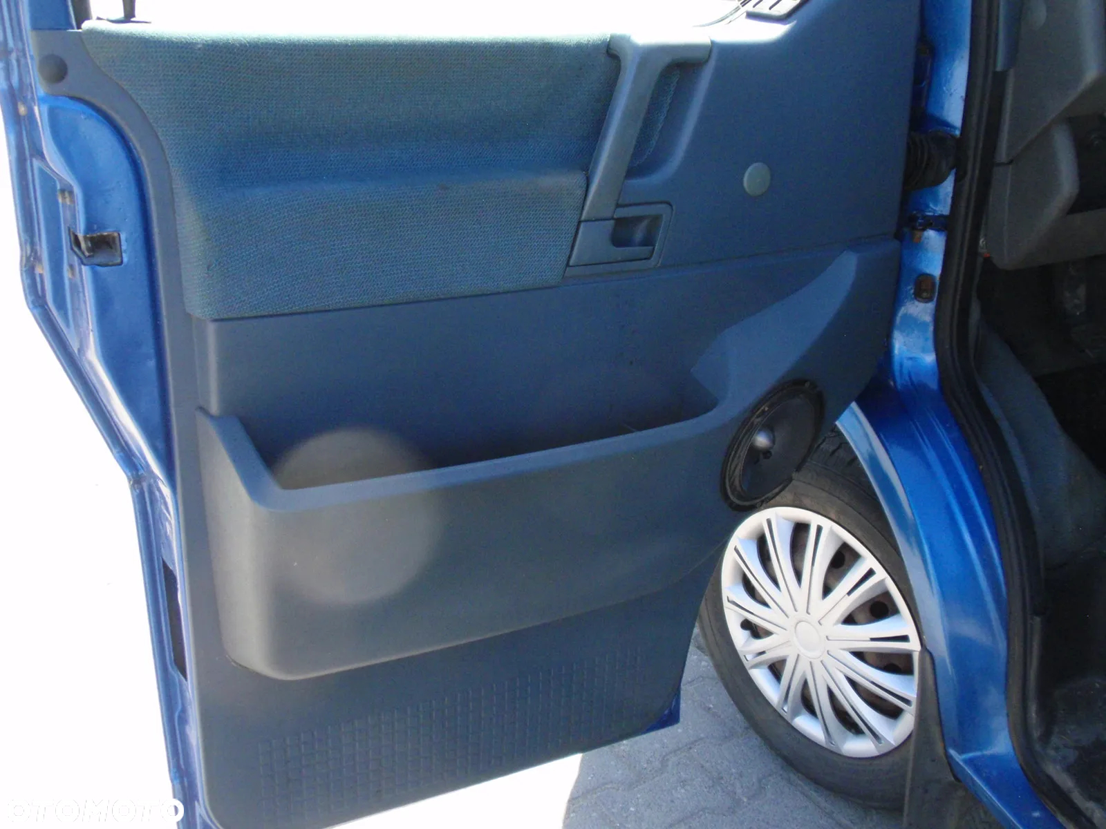 Volkswagen TRANSPORTER T4, LIFT, 2.5TDI, 8 OSÓB,HAK, 2X SZYBERDACH,PRZESZKLONY,ŁADOWNOŚĆ 1100KG - 27