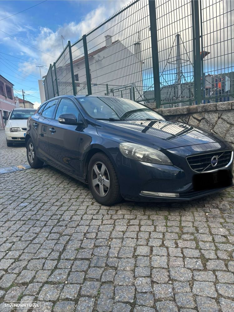 Volvo V40 1.6 D2 Momentum - 1