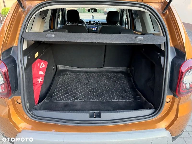 Dacia Duster 1.6 SCe Laureate S&S - 12