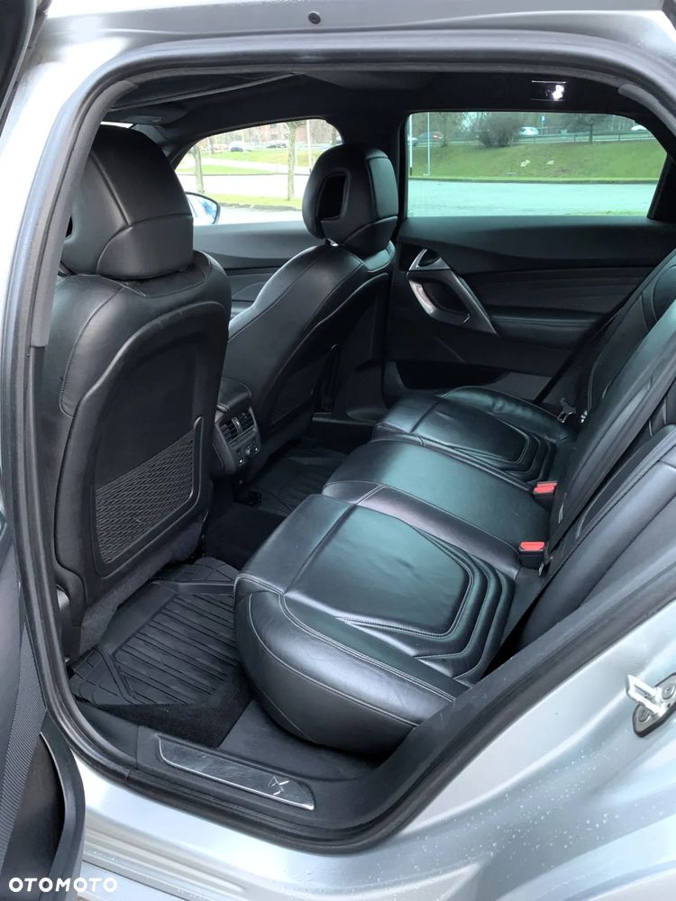 Citroën DS5 e-HDi 110 EGS6 SoChic - 6