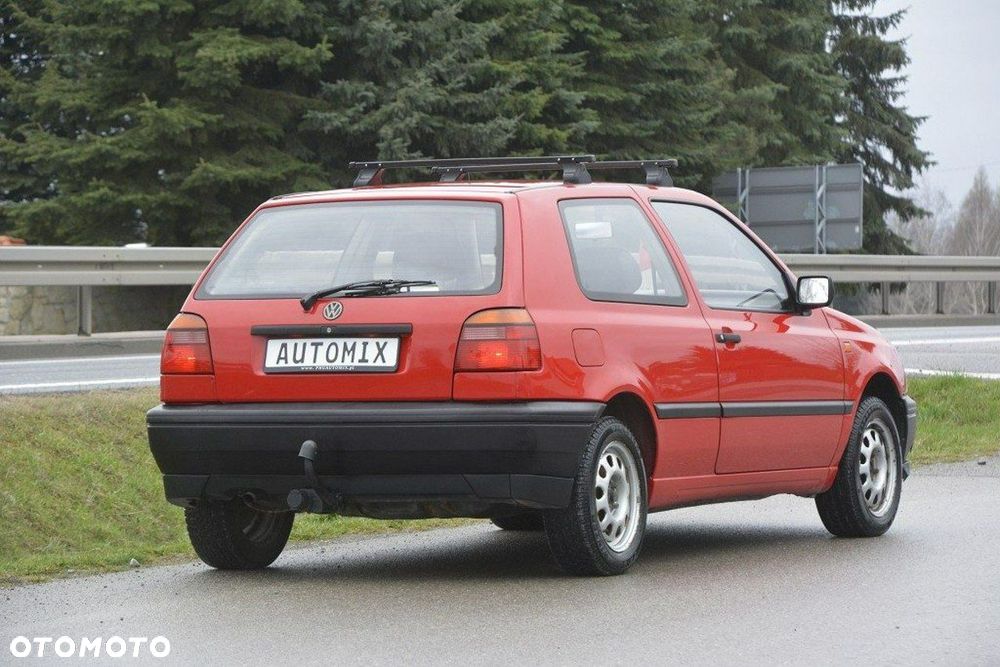 Volkswagen Golf 1.8 CL - 9