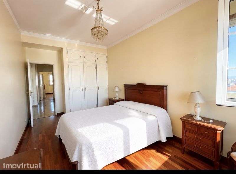 Apartamento T3 Lumiar - Garagem - METRO - Grande imagem: 3/12