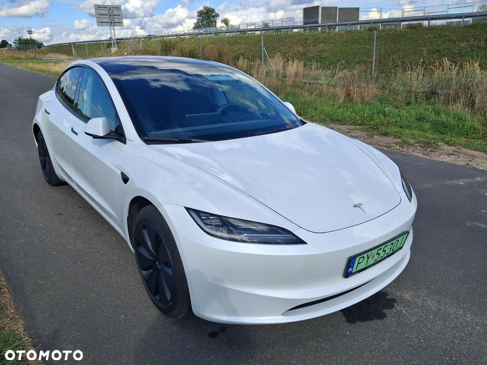 Tesla Model 3 - 11