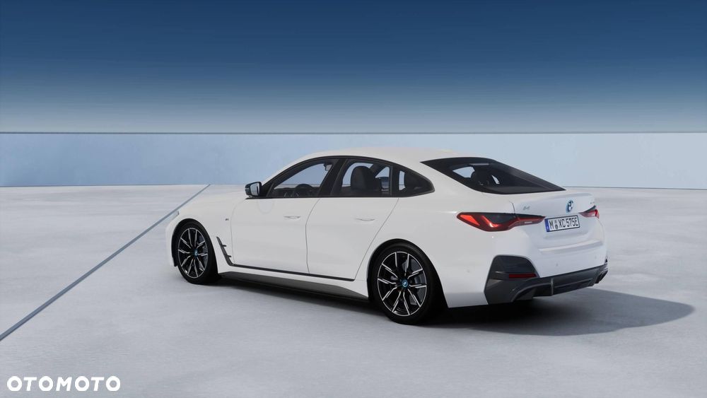 BMW i4 - 2