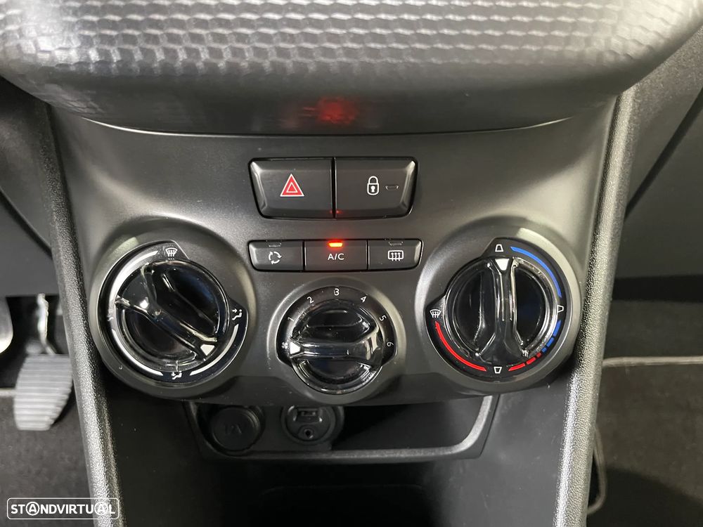 Peugeot 208 1.2 PureTech Style - 34