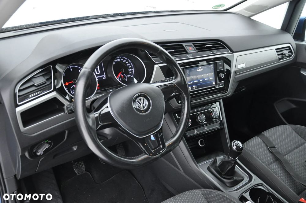 Volkswagen Touran 2.0 TDI SCR (BlueMotion Technology) Comfortline - 21
