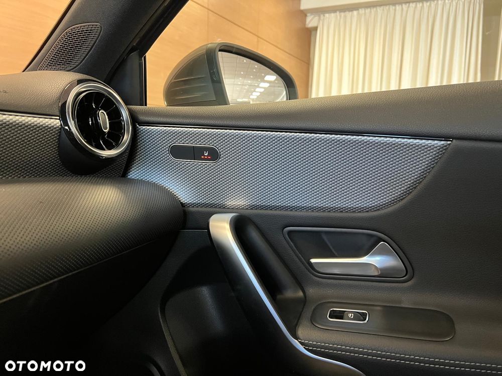 Mercedes-Benz Klasa A 200 7G-DCT - 26