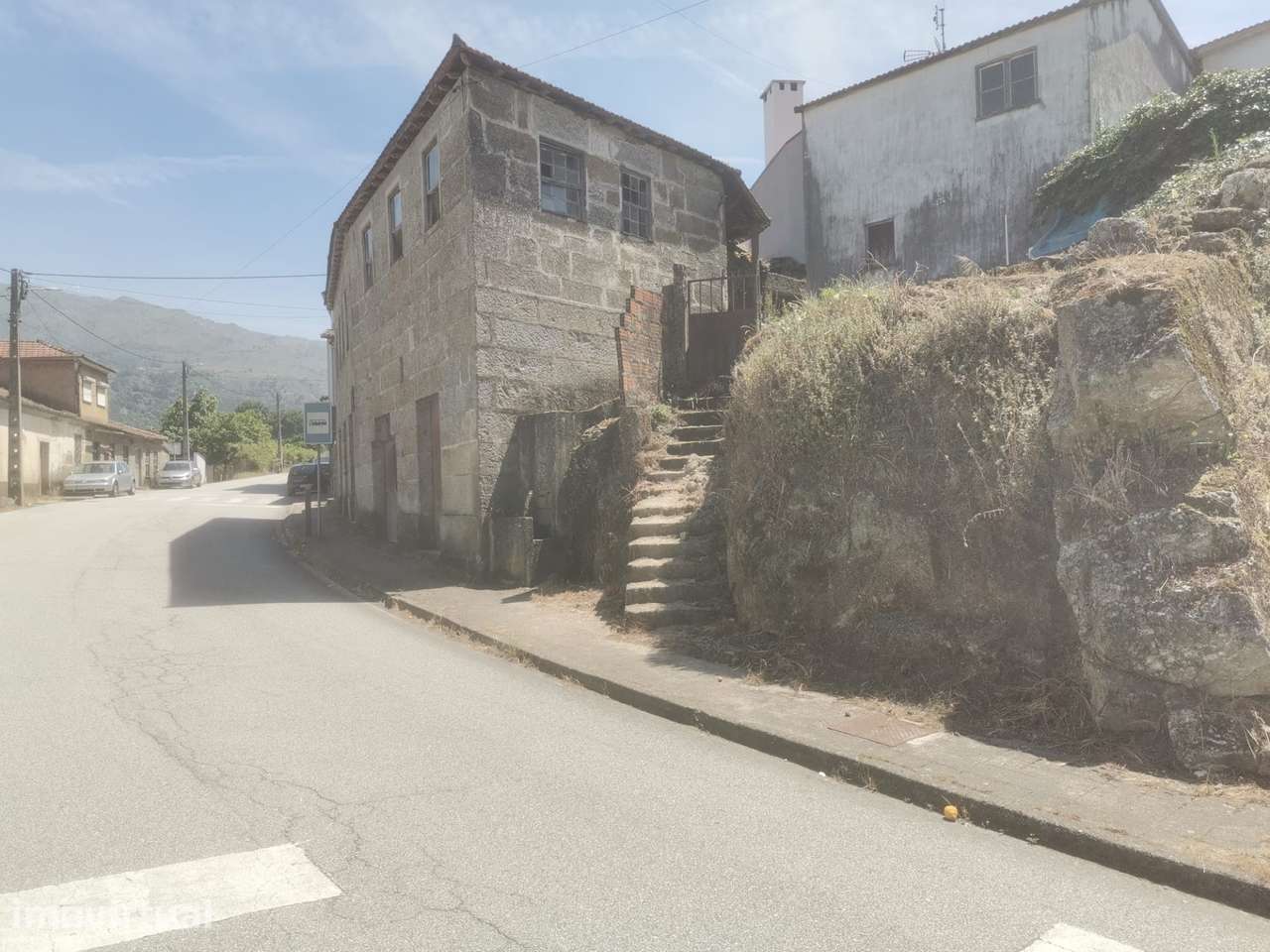 Casa para recuperar em Barqueiros, Mesão Frio - Grande imagem: 2/19