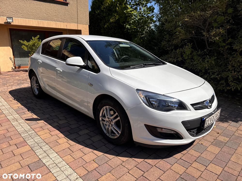 Opel Astra 1.6 Cosmo EU6 - 1