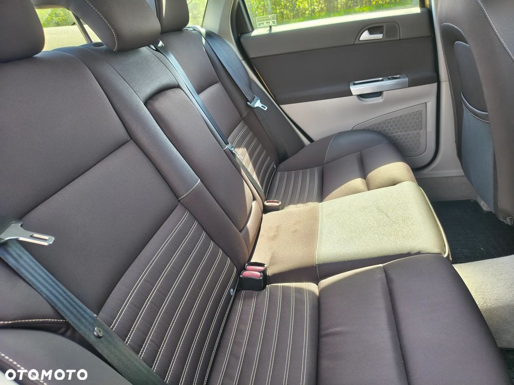 Volvo S40 2.0D - 11