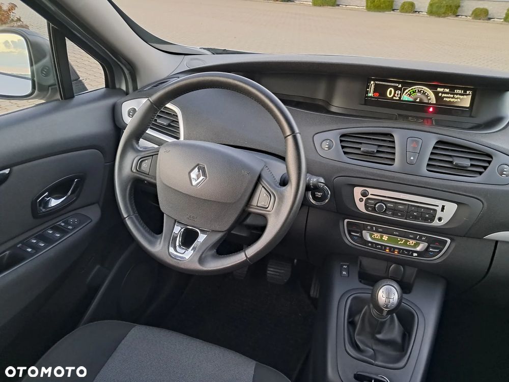 Renault Scenic 1.6 16V 110 LIMITED - 18