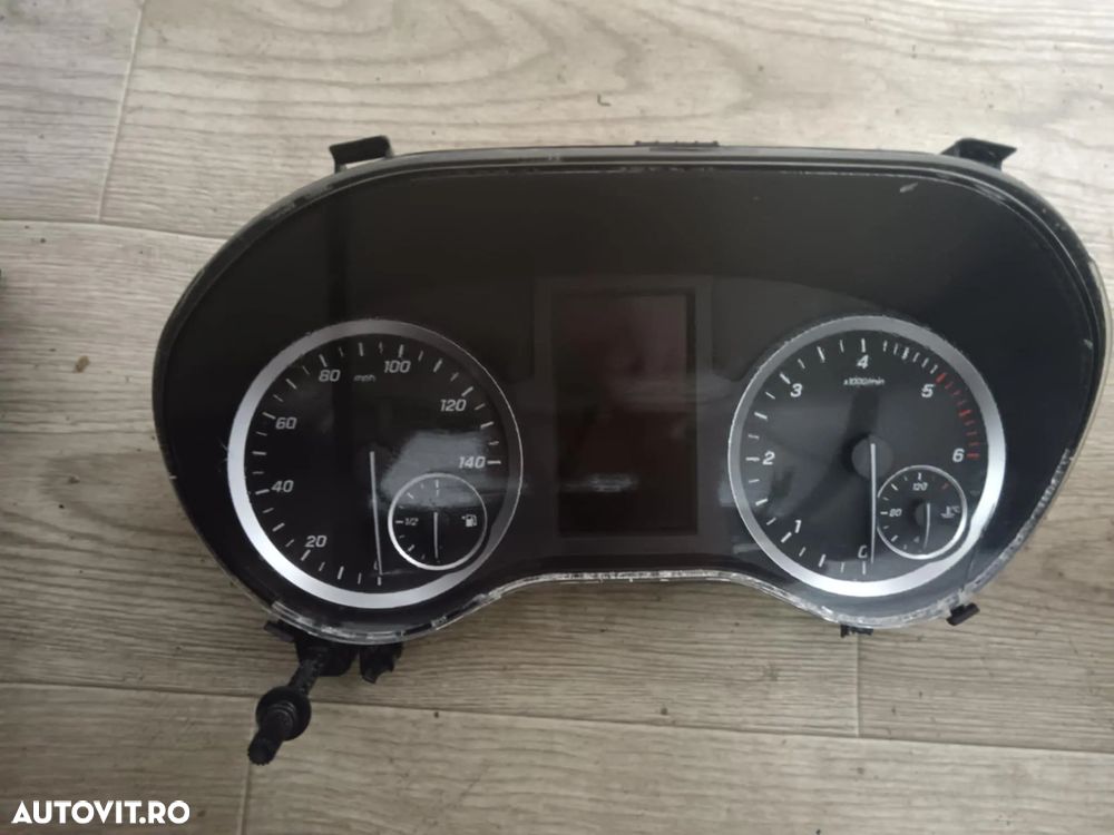 Ceasuri de bord afisaj in mile uk mercedes vito w447 a4479002717 cu defecte - 1