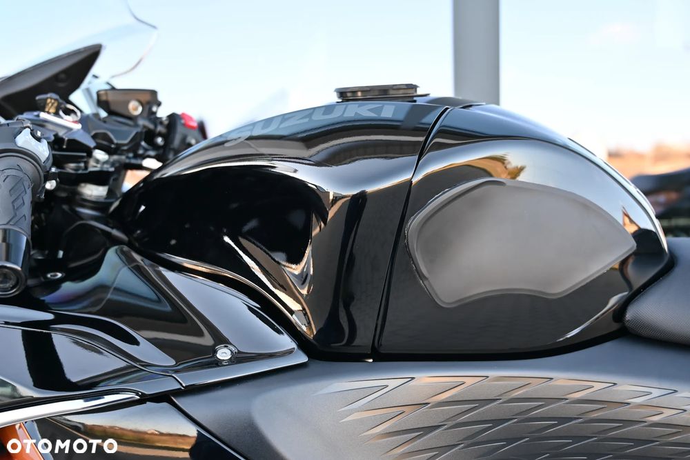 Suzuki GSX-R - 27