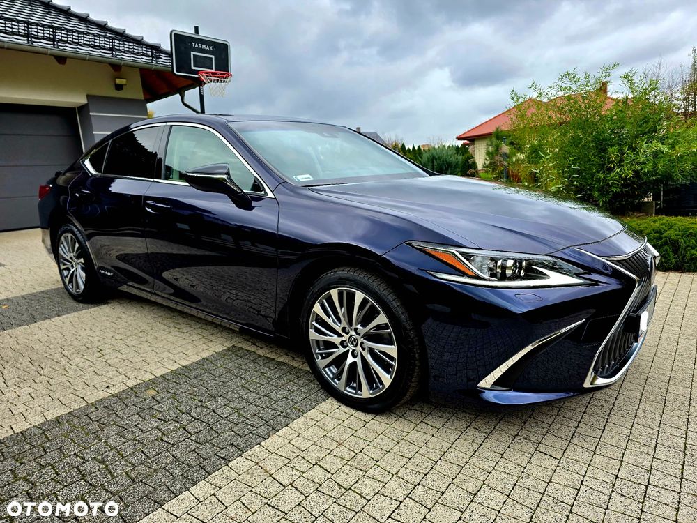 Lexus ES 300h Business Edition - 33