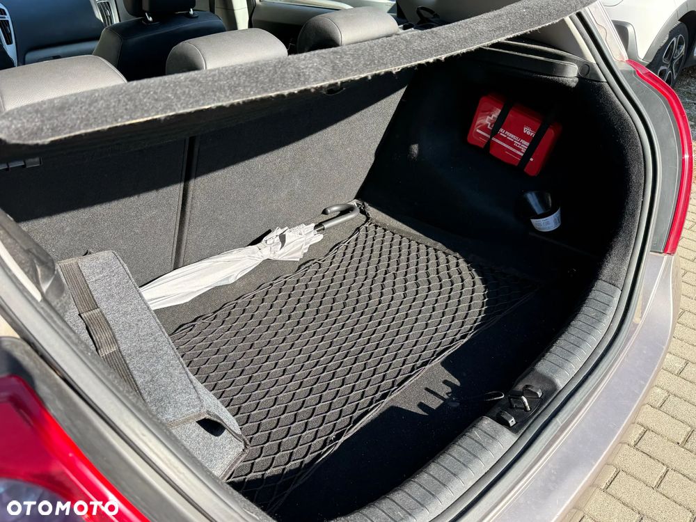 Kia Ceed Cee'd 1.6 Optimum + - 7