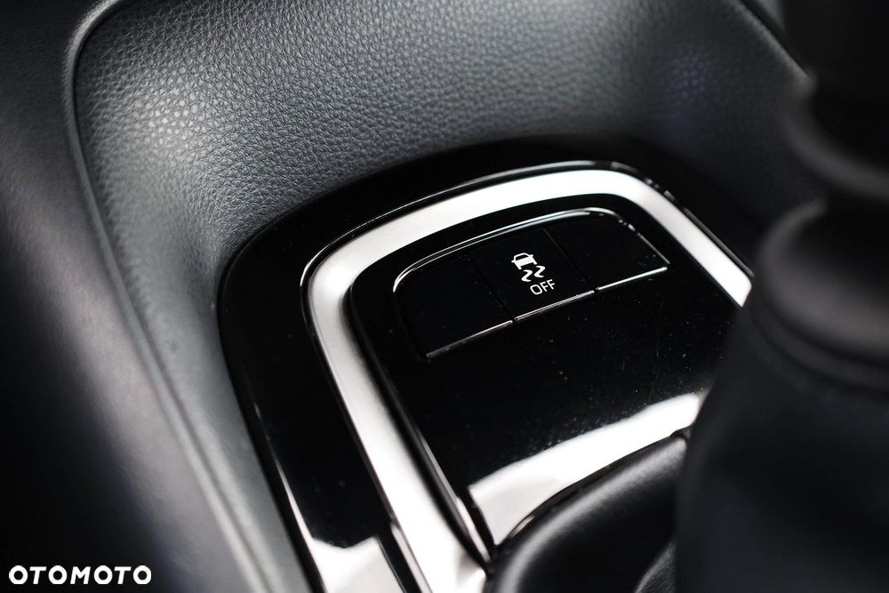 Toyota Corolla 1.5 Comfort - 25