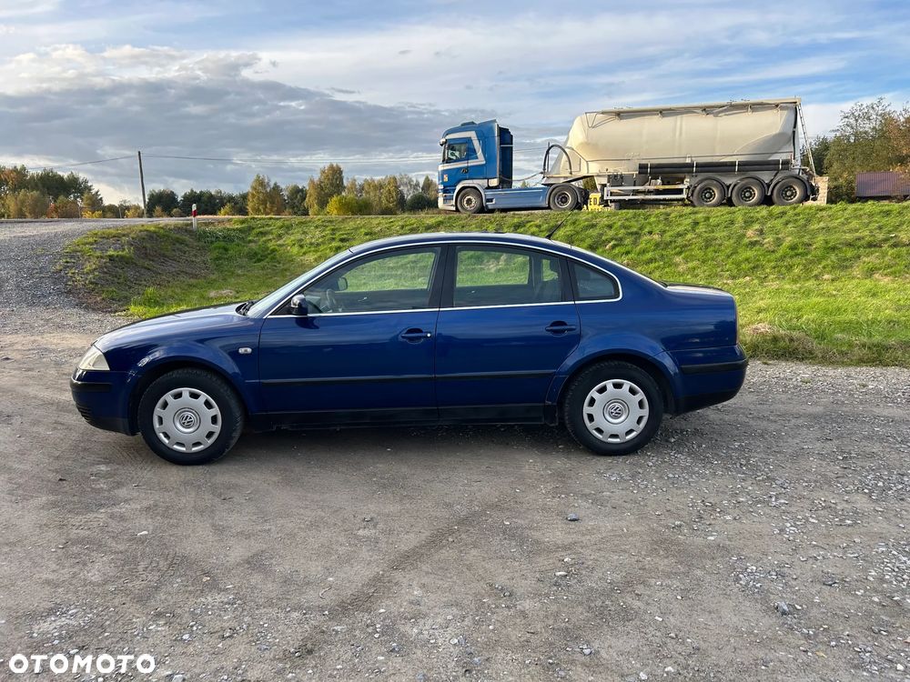 Volkswagen Passat 1.9 TDI Comfortline - 12