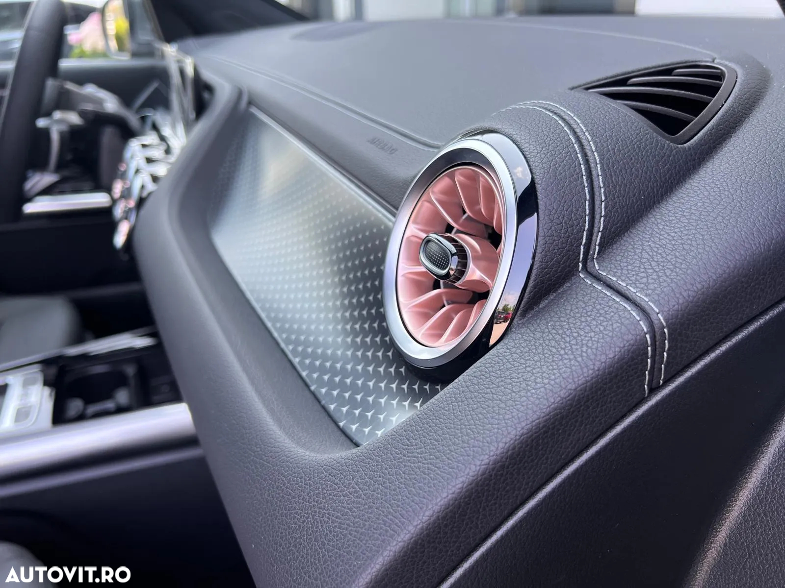 Mercedes-Benz EQA 250+ - 16