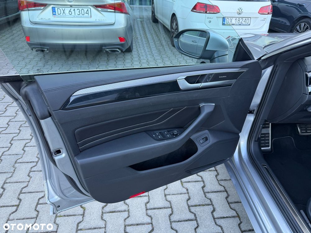 Volkswagen Arteon 2.0 TDI SCR 4Motion DSG R-Line - 17