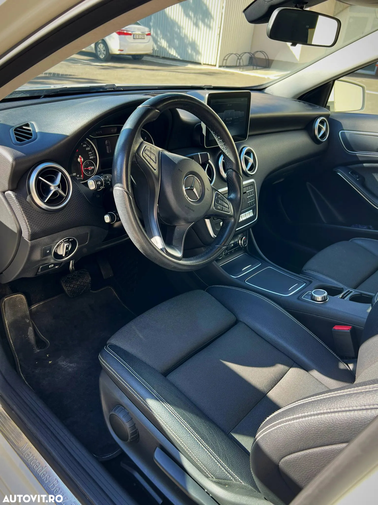 Mercedes-Benz A - 9