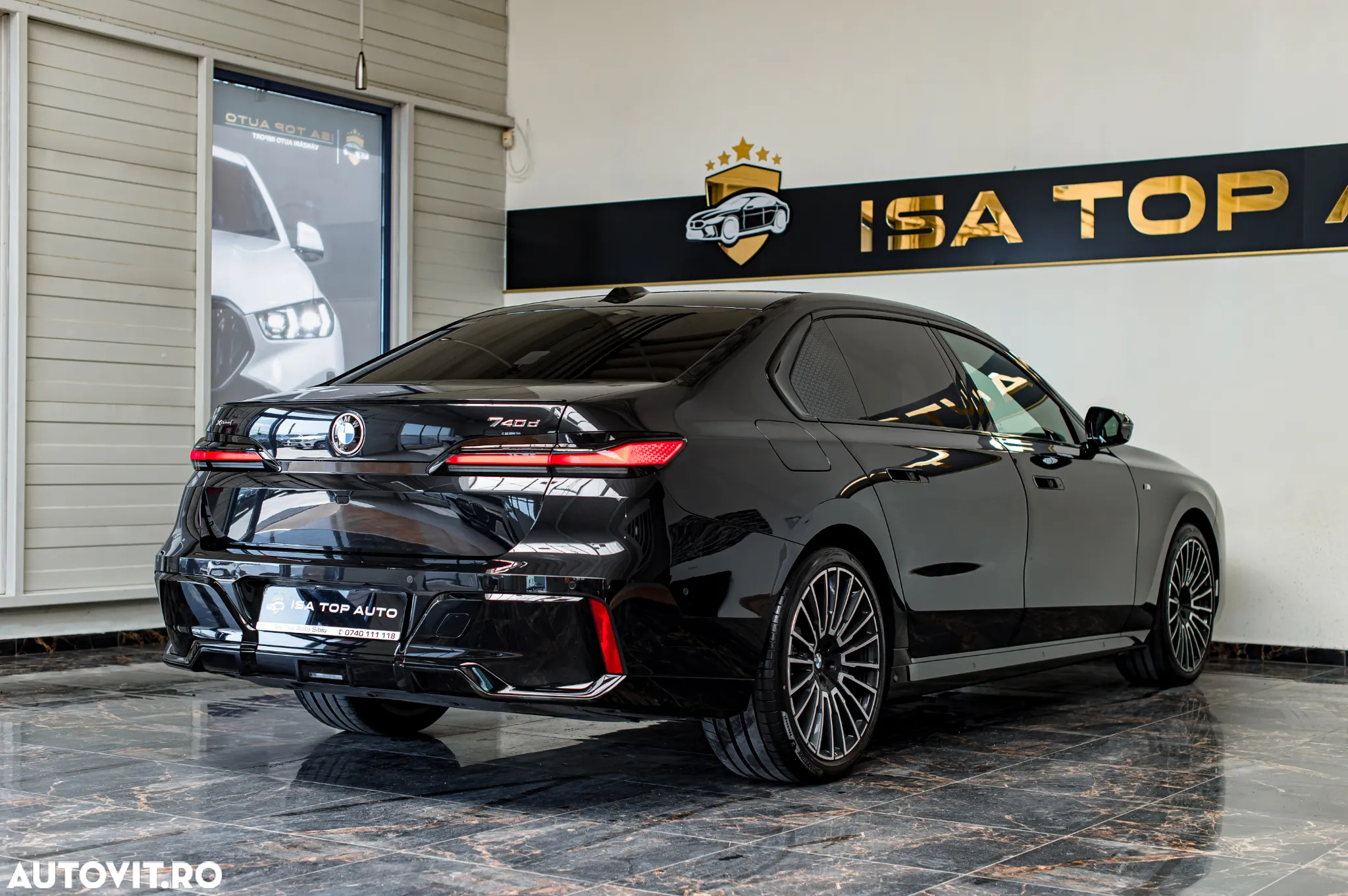 BMW Seria 7 740d xDrive MHEV - 27