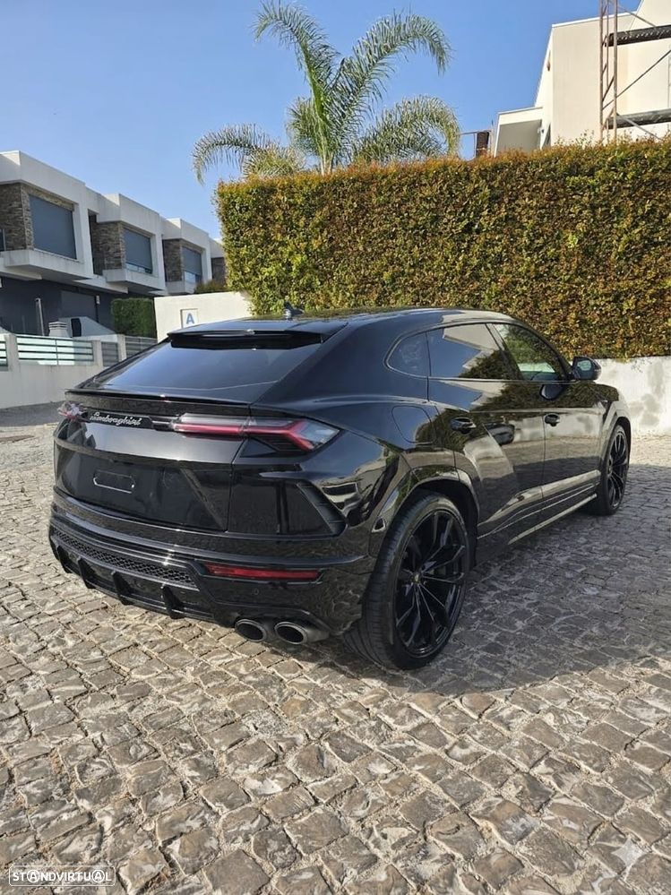 Lamborghini Urus 4.0 V8 - 2
