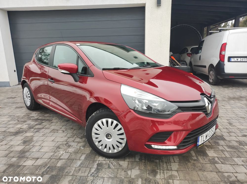 Renault Clio - 19