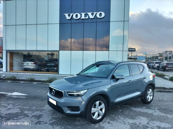 Volvo XC 40 1.5 T2 Momentum Core