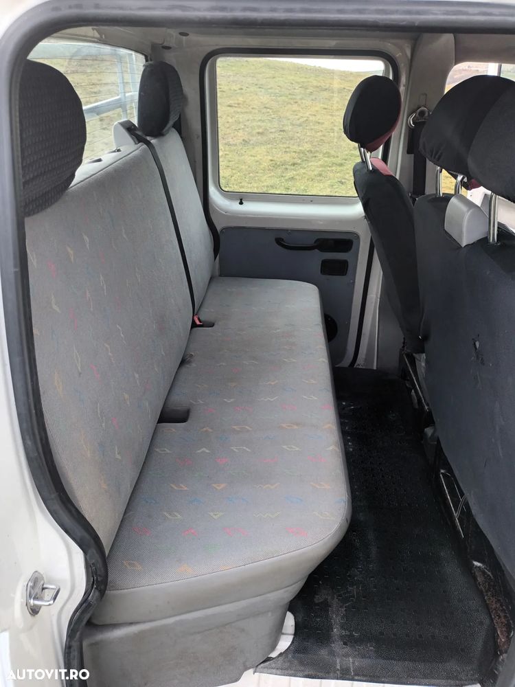 Volkswagen Transporter - 7