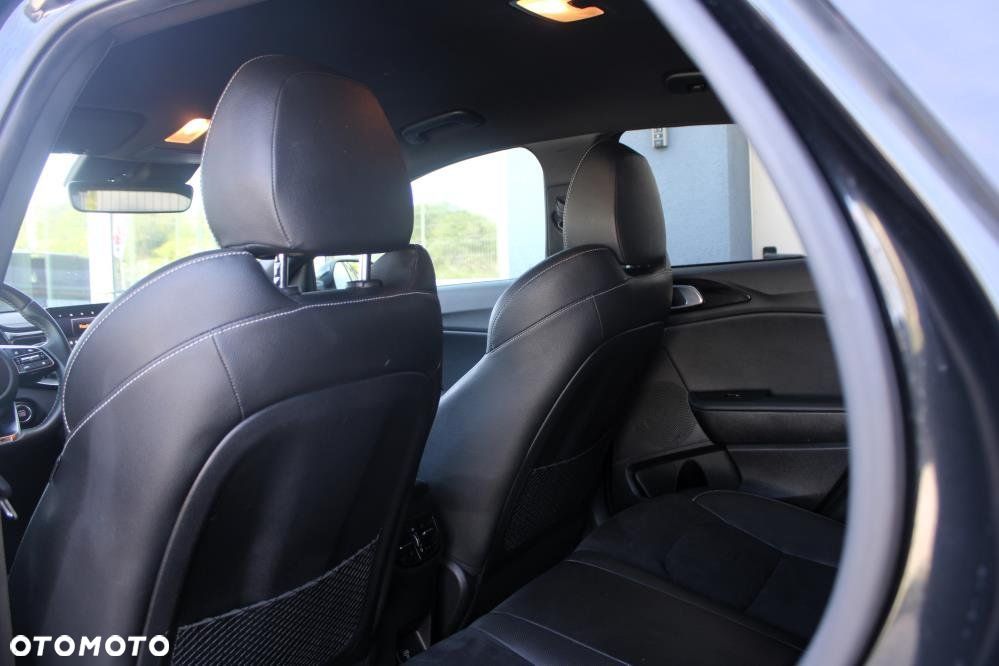 Kia XCeed - 11