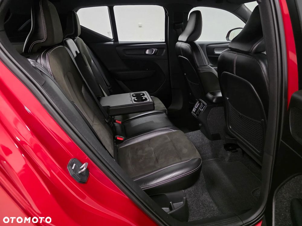 Volvo XC 40 D4 AWD R-Design - 18