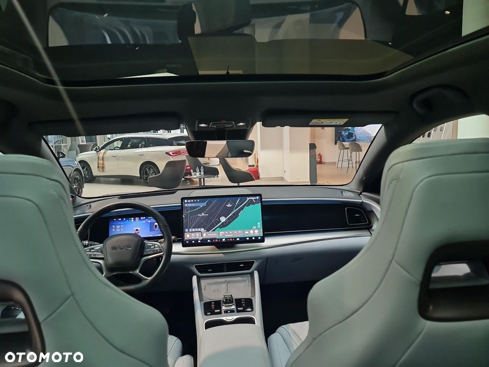 BYD Sealion 7 - 18