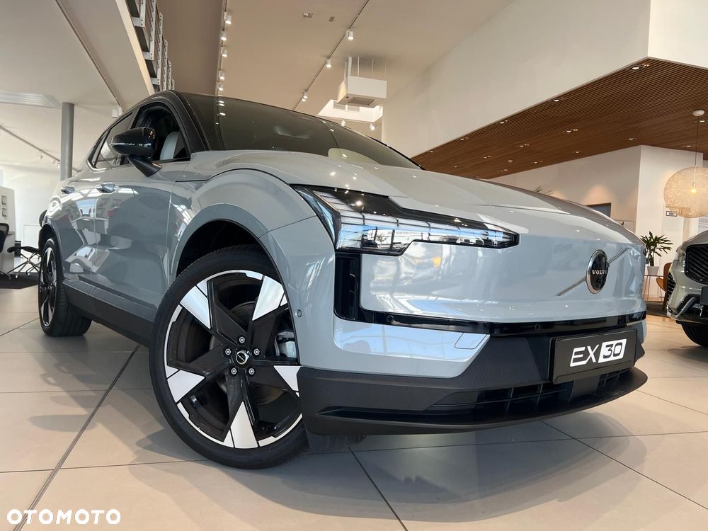 Volvo EX30 Twin Motor Performance AWD Ultra - 3