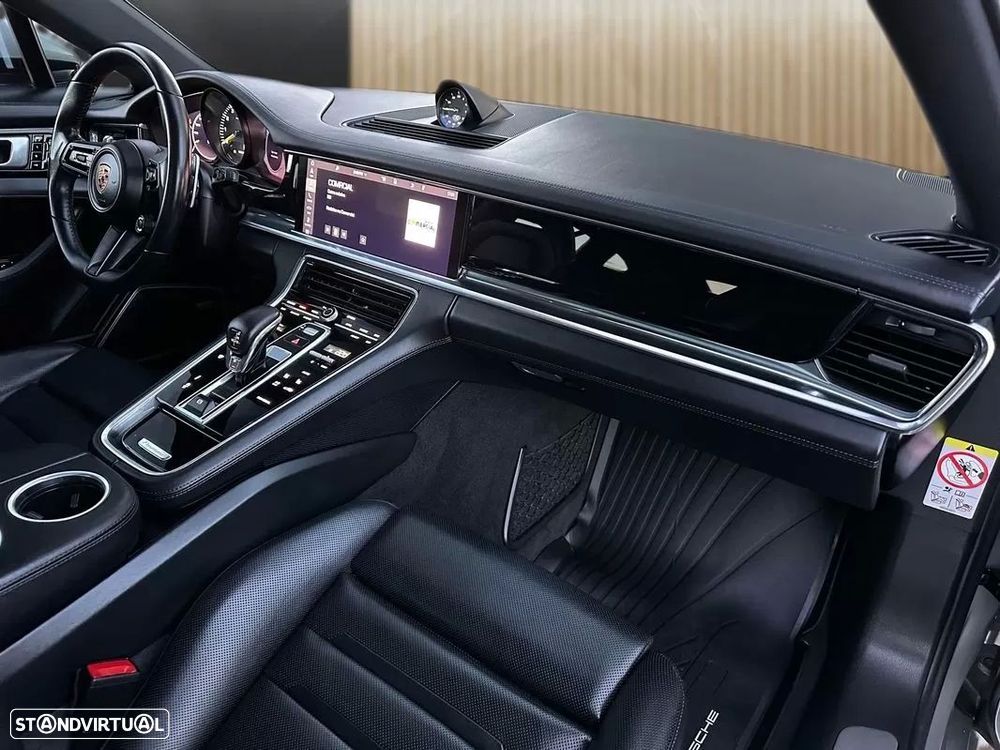 Porsche Panamera Sport Turismo 4 E-Hybrid - 10