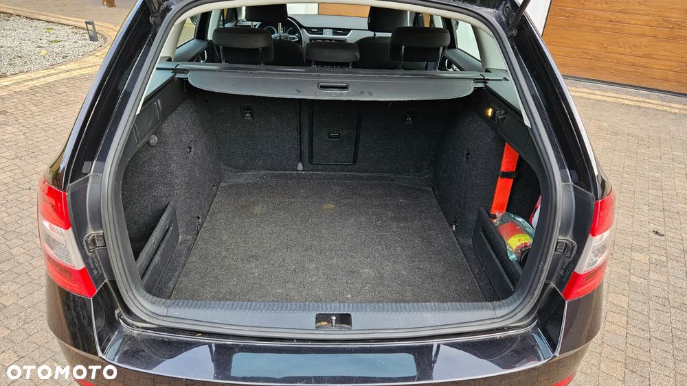 Skoda Octavia 2.0 TDI Style - 39