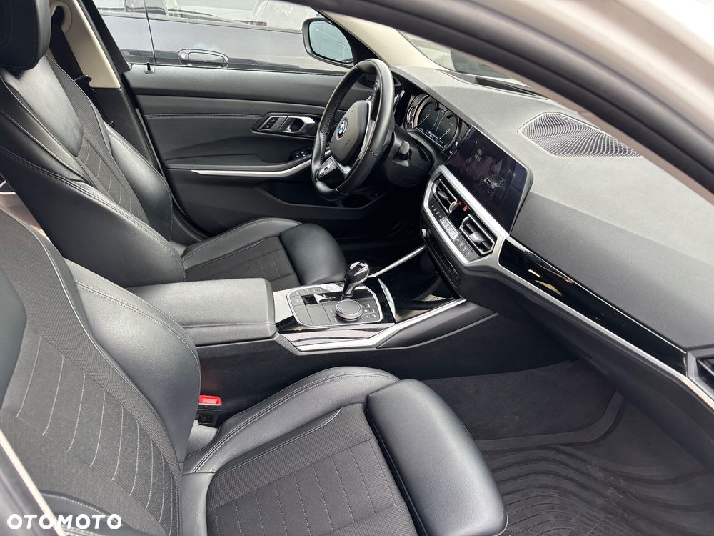 BMW Seria 3 320d Advantage sport - 13