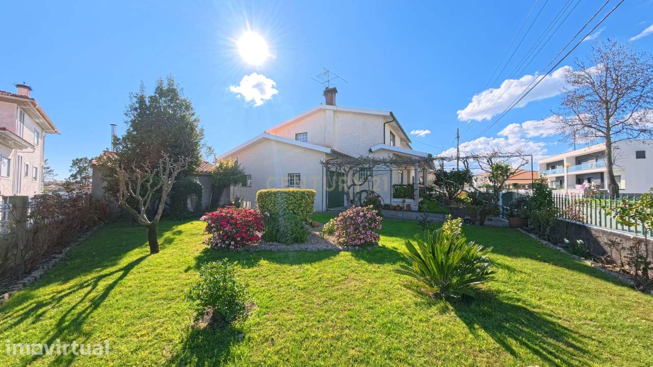 Moradia térrea T5 com 1600 m² de terreno em Fragosela - Viseu - Grande imagem: 4/22