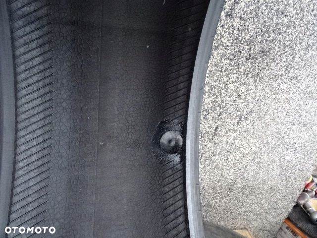 245/45/R19 102V XL Continental Winter Contact TS870P - 2