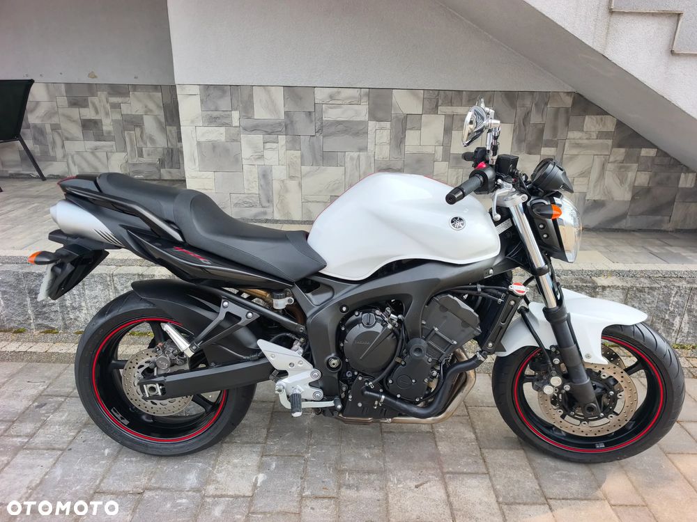 Yamaha FZ6 - 1