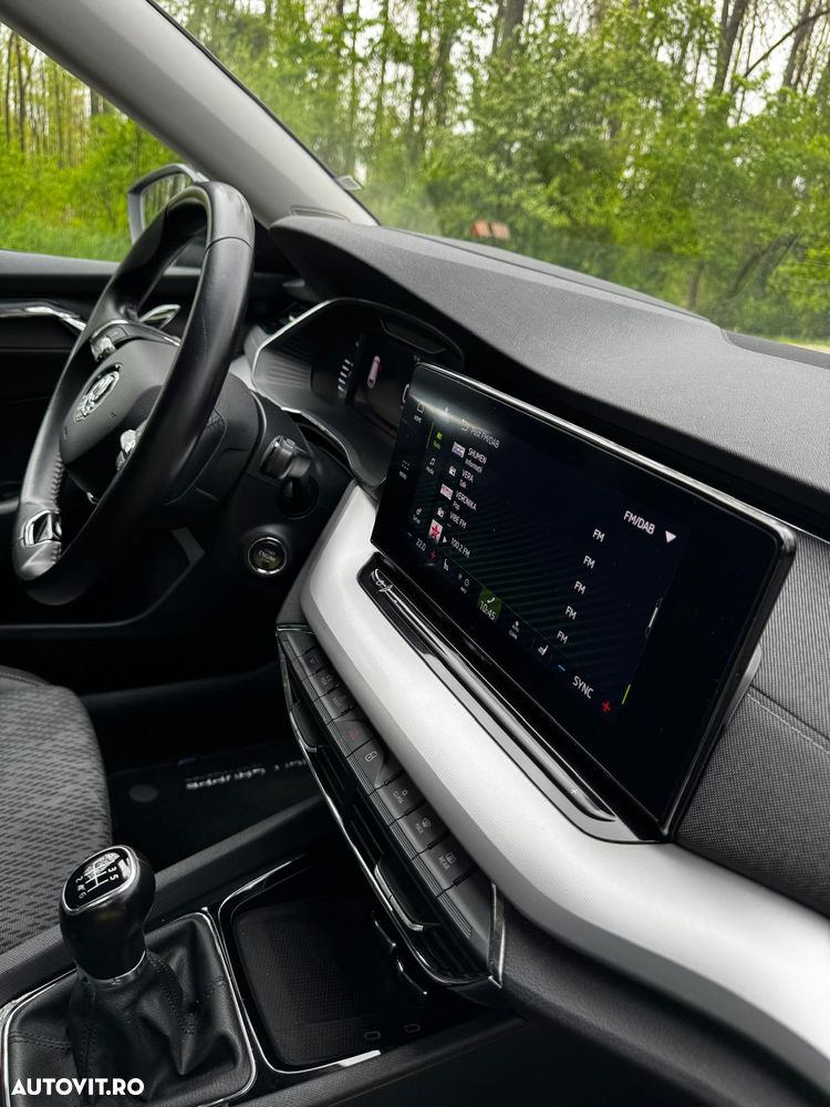 Skoda Octavia 2.0 TDI Premium Edition - 29