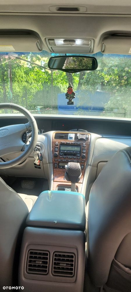 Toyota Avalon - 4