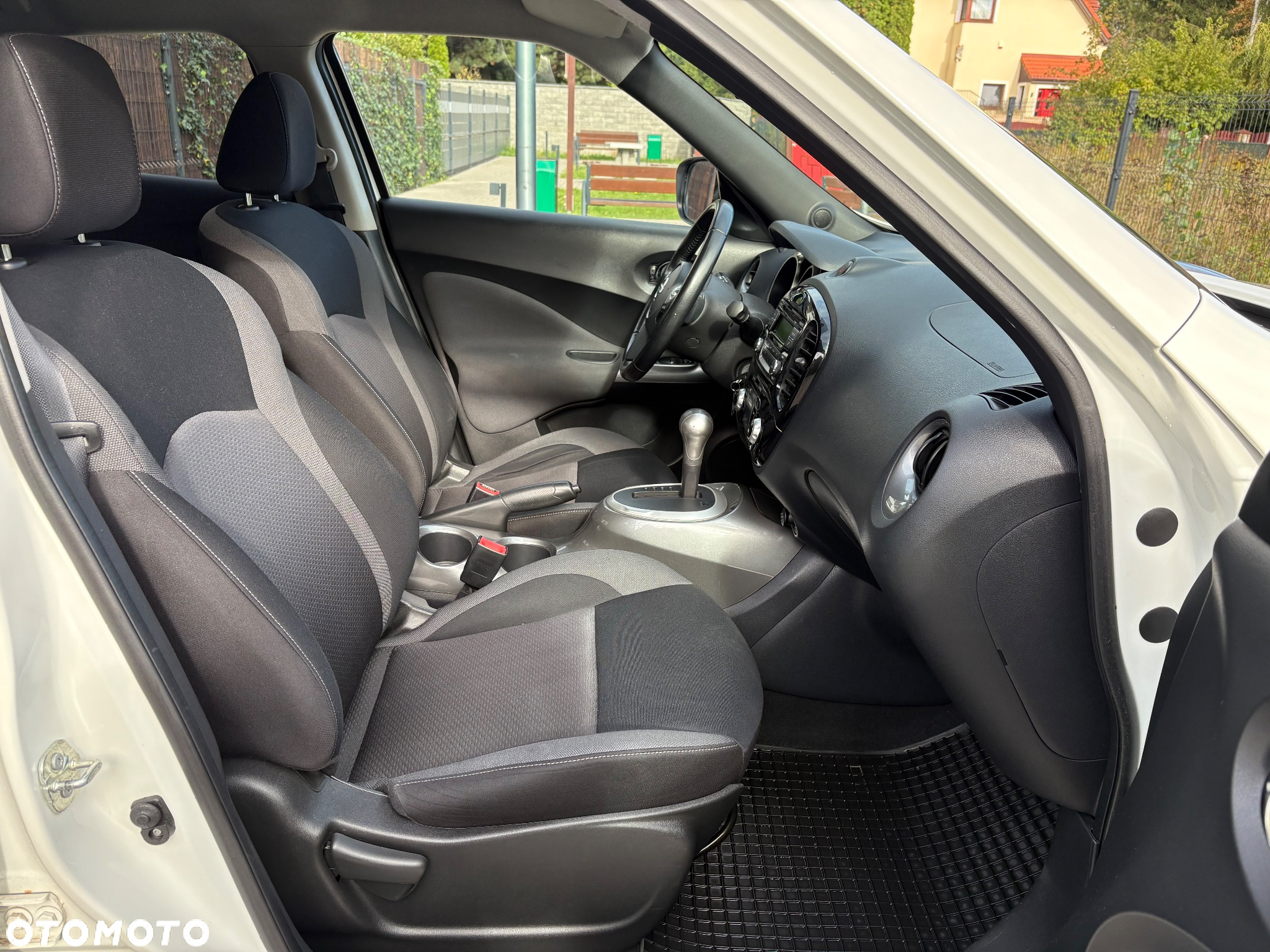 Nissan Juke 1.6 Acenta Xtronic - 12
